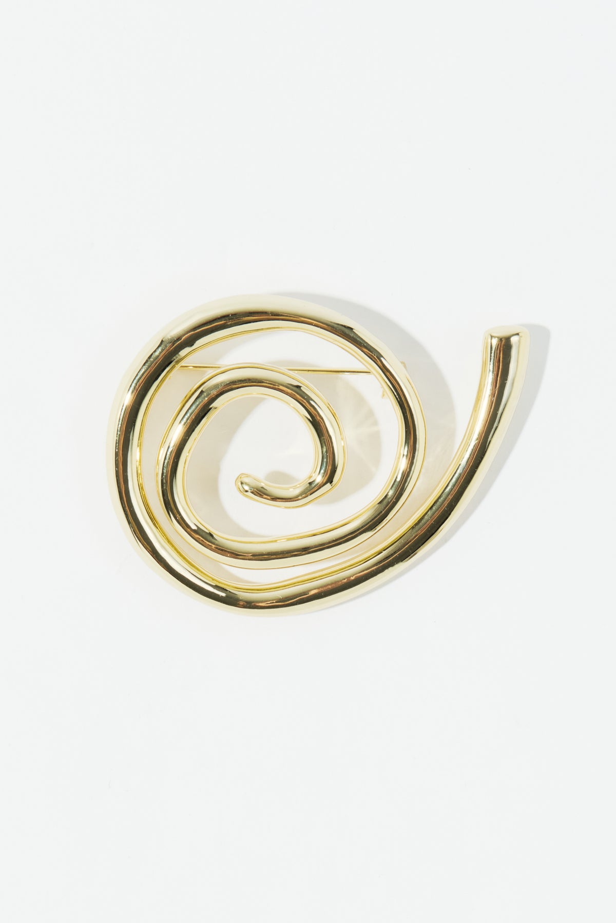 Dahlia Brooch Gold