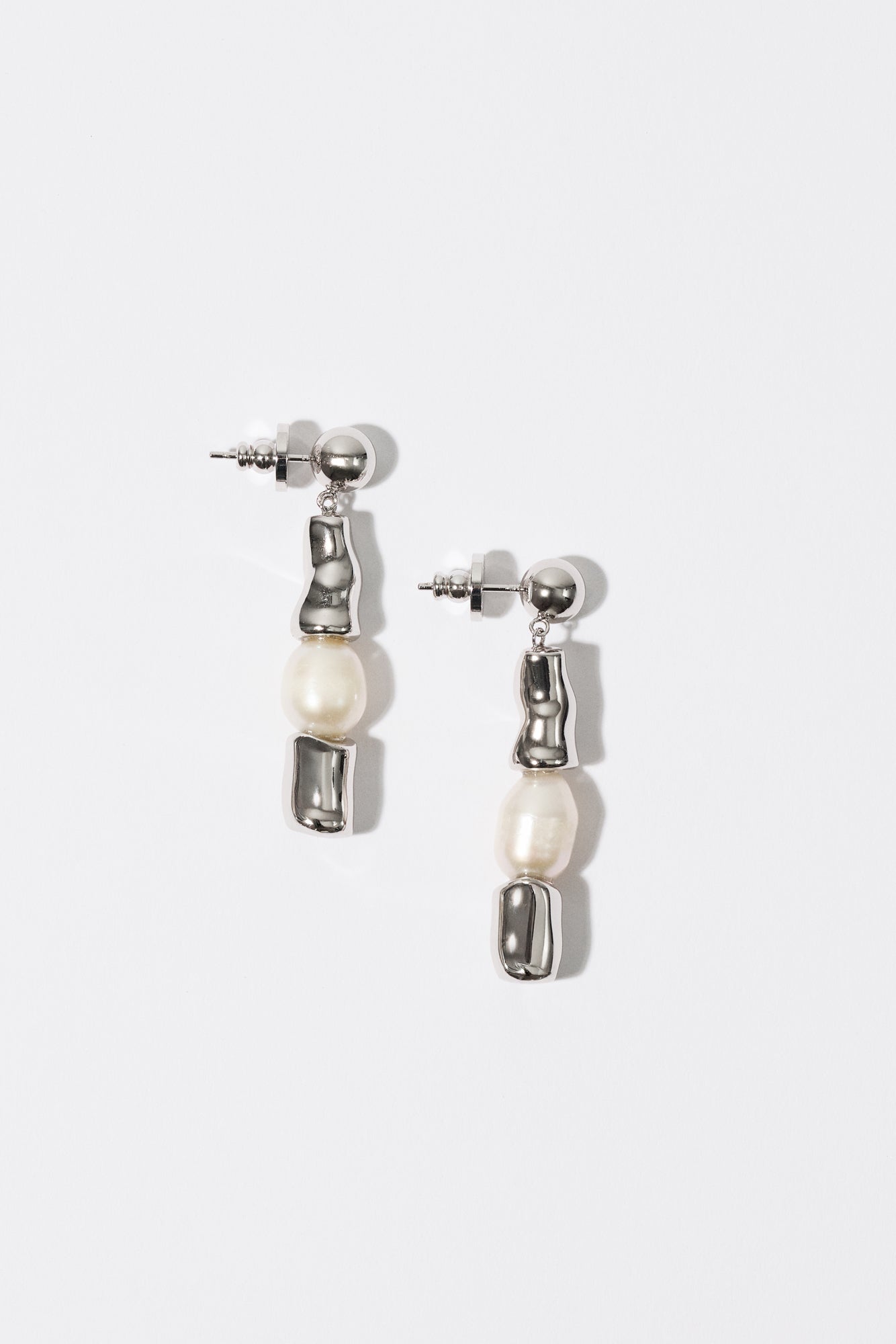 Lily Earrings