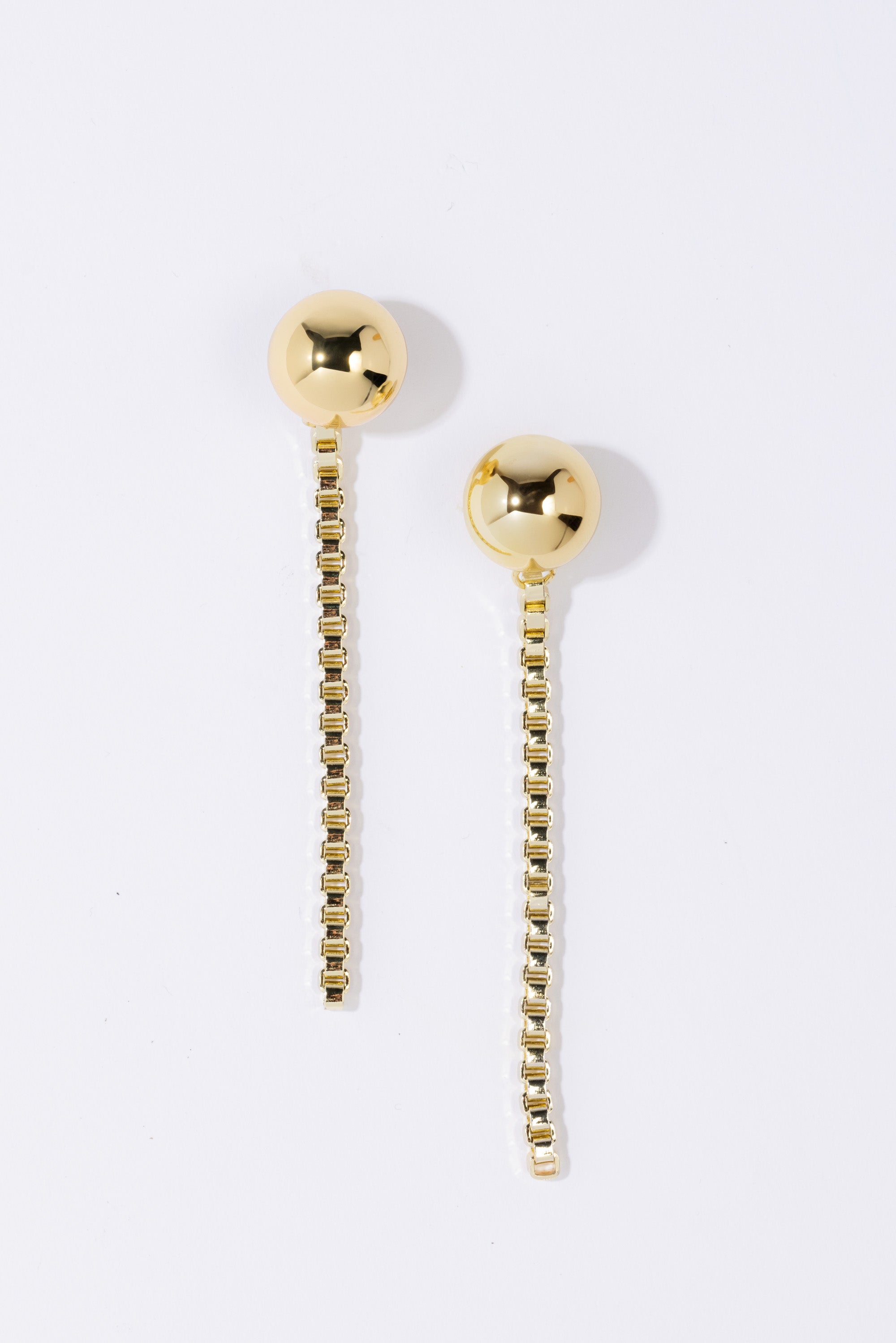 Sphere Chain Studs Gold