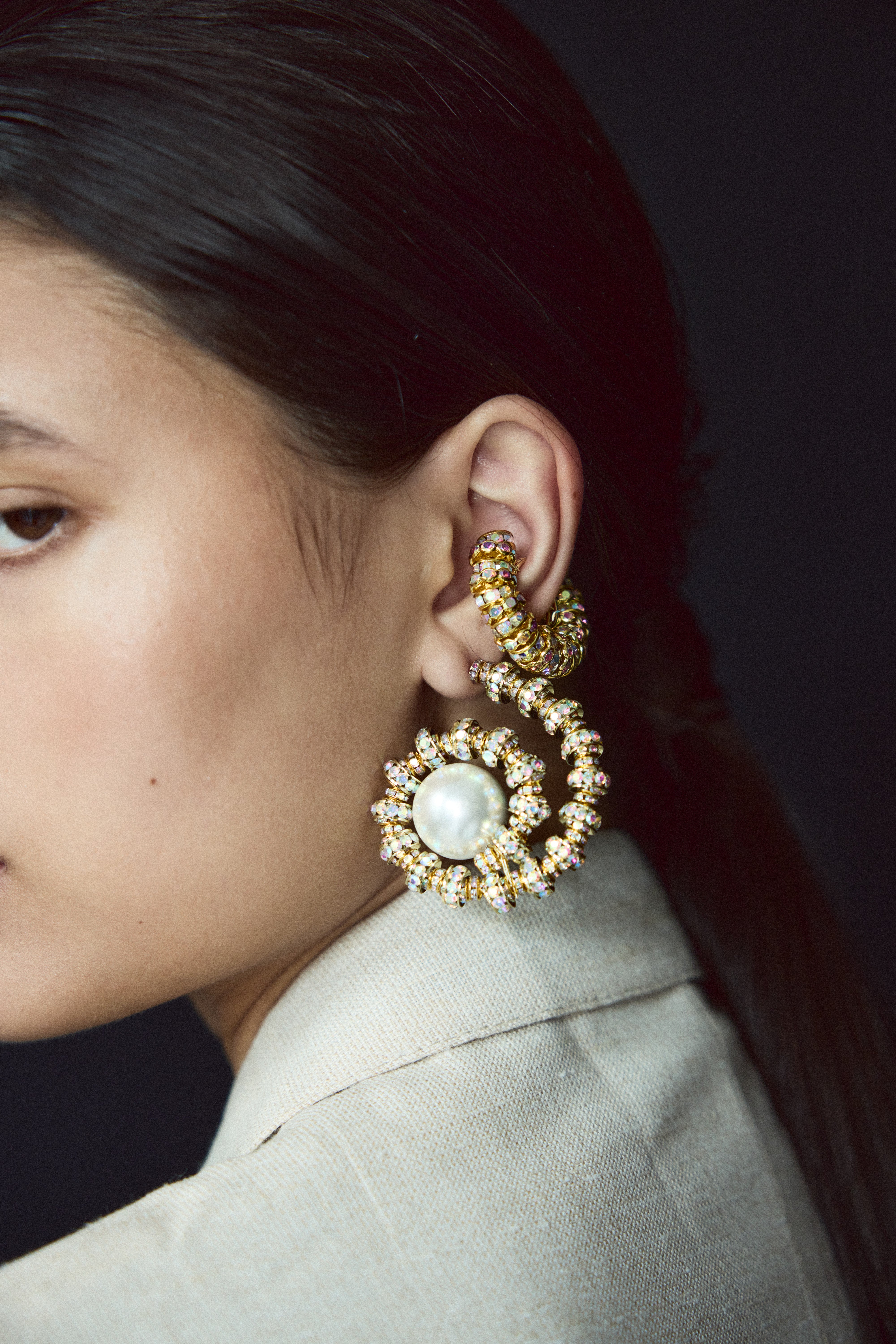 Chunky Diamond Ear Cuff Gold