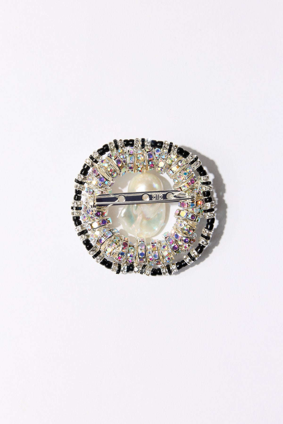 Scallop Brooch Zebra