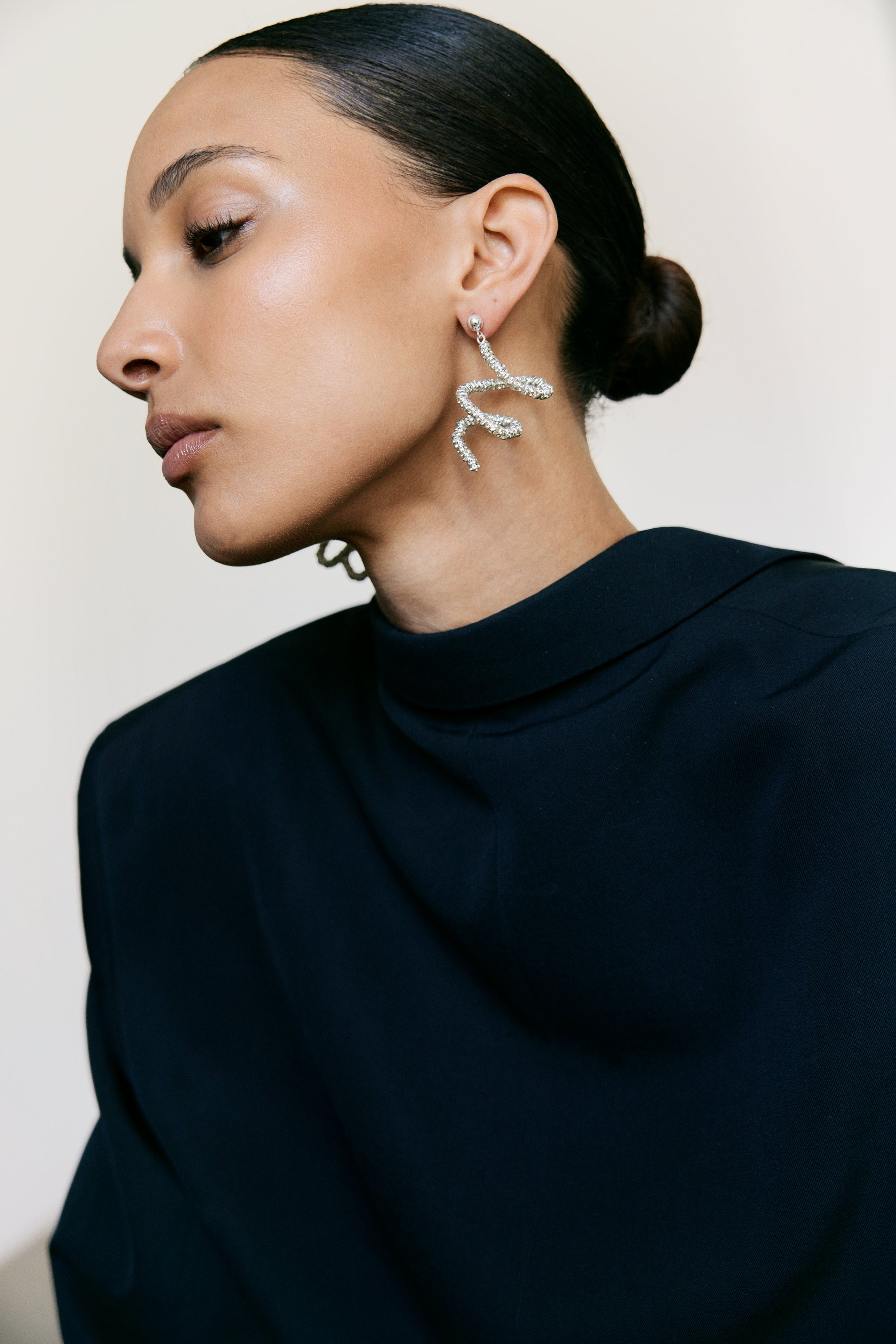 Skinny Viper Earrings Gold