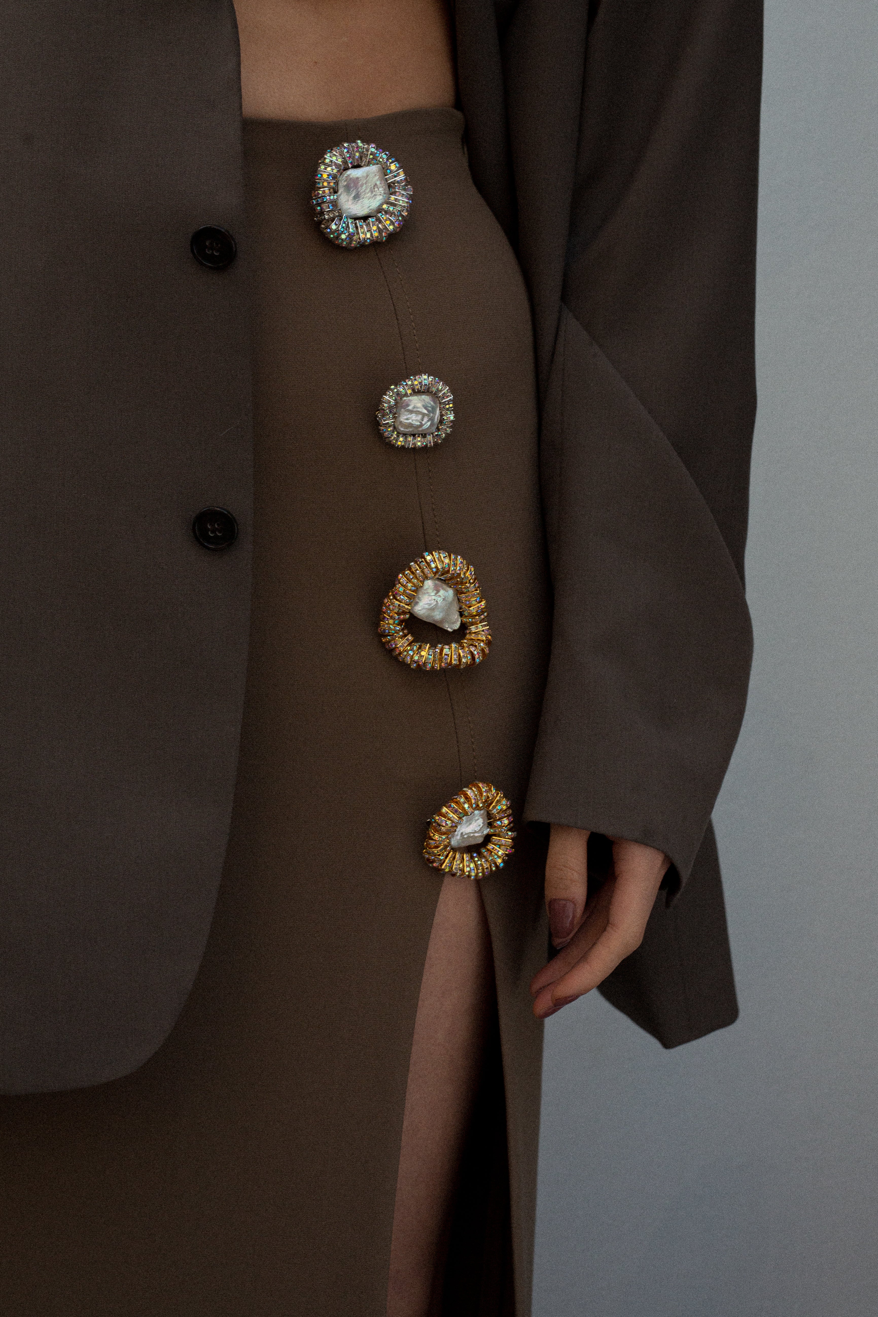 Paris Brooch Gold