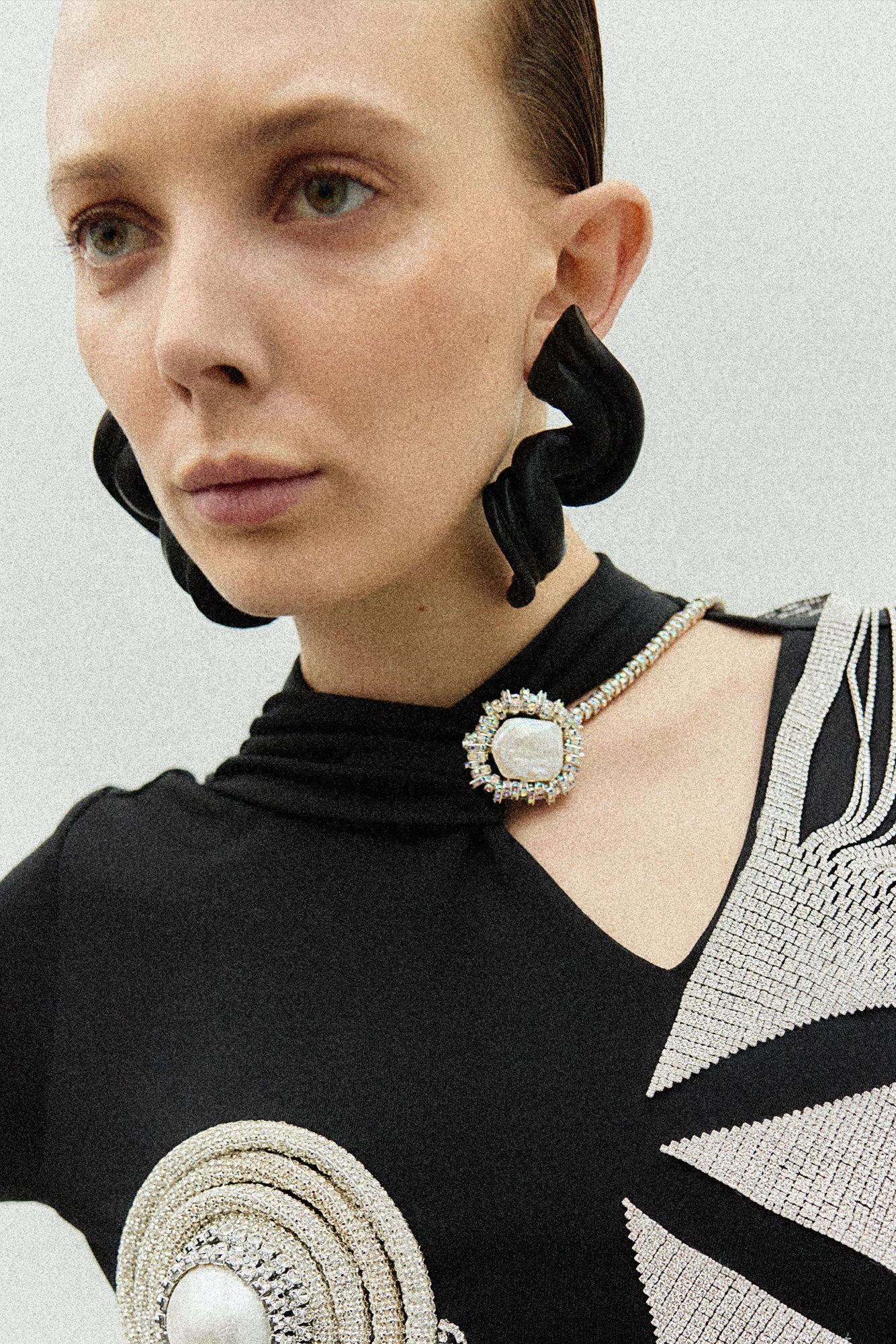 Silencio Chained Brooch Silver
