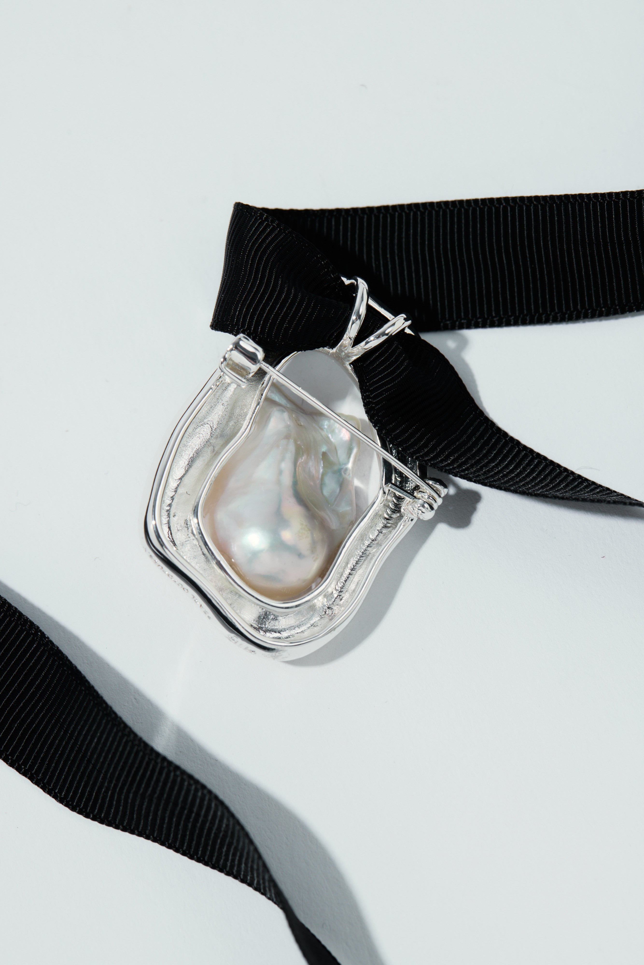 Rina Brooch Silver