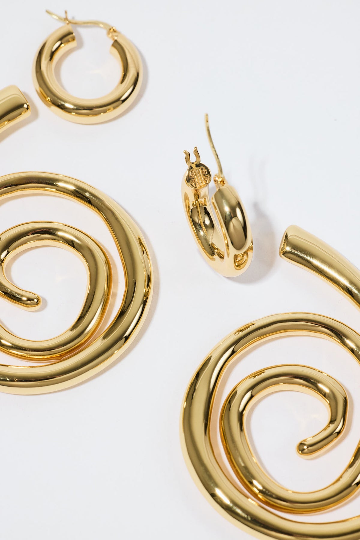 Dahlia Hoops Gold