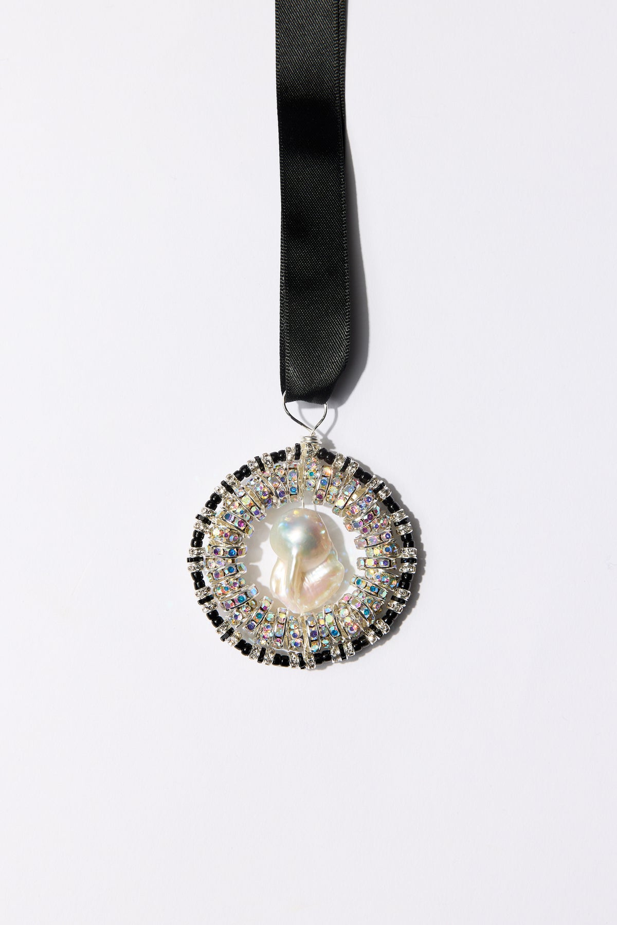 Scallop Pendant Zebra